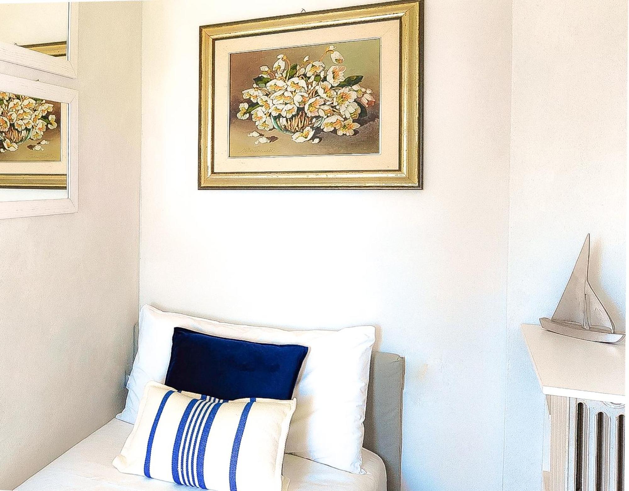 Luxury Lakeside Apartment Right On The Water 살로 외부 사진